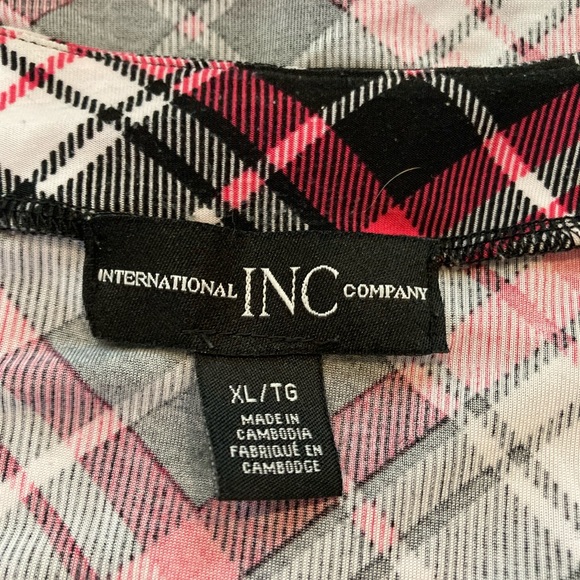 INC Black/Pink Plaid Cowl Drape Sleeveless Top XL Day/Evening Wear Resort Wear - Picture 4 of 5